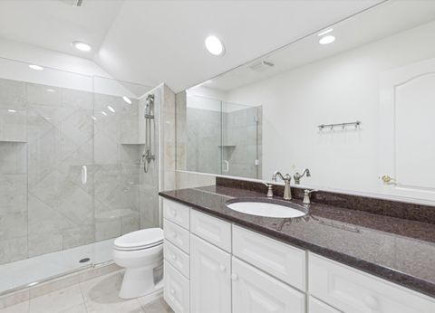 Tiny photo for 660 S Buckingham Court, Lake Forest, IL 60045 (MLS # 12489887)