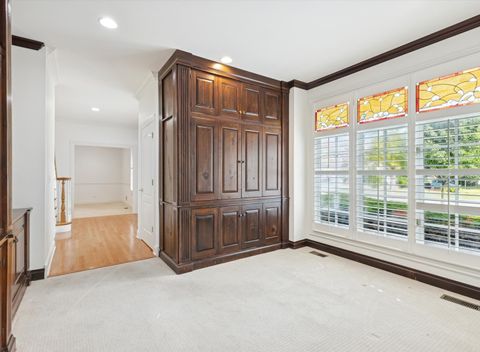 Tiny photo for 660 S Buckingham Court, Lake Forest, IL 60045 (MLS # 12489887)