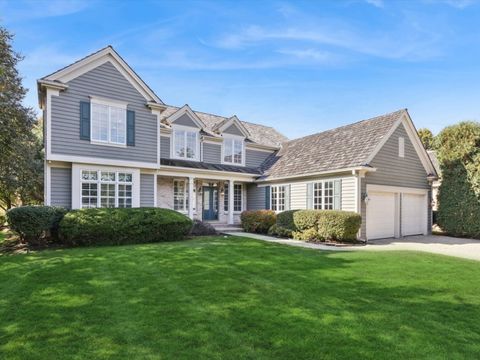 Photo of 660 S Buckingham Court, Lake Forest, IL 60045 (MLS # 12489887)