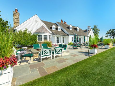 Tiny photo for 660 S Buckingham Court, Lake Forest, IL 60045 (MLS # 12489887)