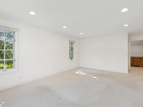 Tiny photo for 660 S Buckingham Court, Lake Forest, IL 60045 (MLS # 12489887)