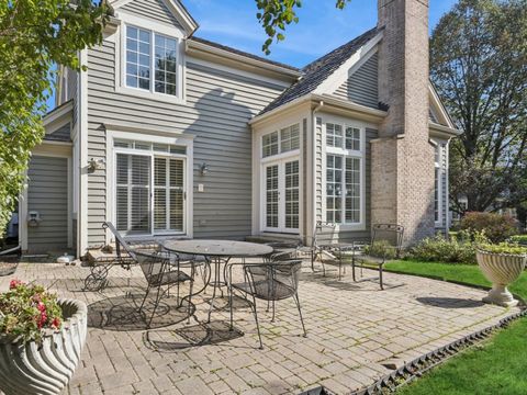 Tiny photo for 660 S Buckingham Court, Lake Forest, IL 60045 (MLS # 12489887)