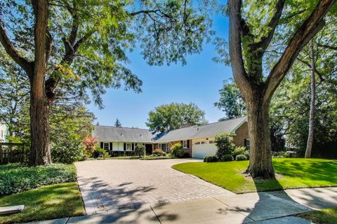 Tiny photo for 821 Woodbine Lane, Northbrook, IL 60062 (MLS # 12463049)
