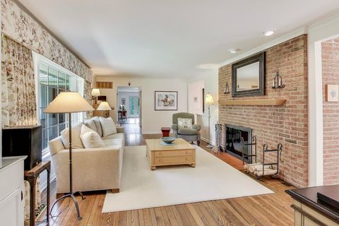 Tiny photo for 821 Woodbine Lane, Northbrook, IL 60062 (MLS # 12463049)