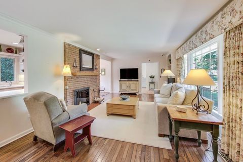 Tiny photo for 821 Woodbine Lane, Northbrook, IL 60062 (MLS # 12463049)
