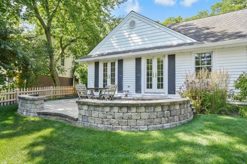 Tiny photo for 821 Woodbine Lane, Northbrook, IL 60062 (MLS # 12463049)