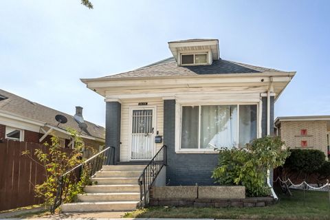 5648 S California Avenue Chicago IL 60629