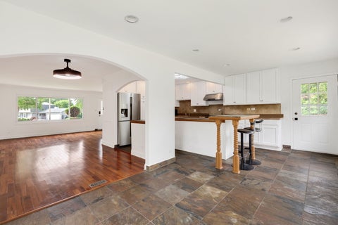 Tiny photo for 4425 Thornbark Court, Hoffman Estates, IL 60192 (MLS # 12735628)