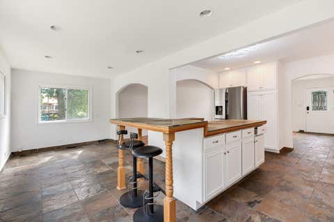 Tiny photo for 4425 Thornbark Court, Hoffman Estates, IL 60192 (MLS # 12735628)