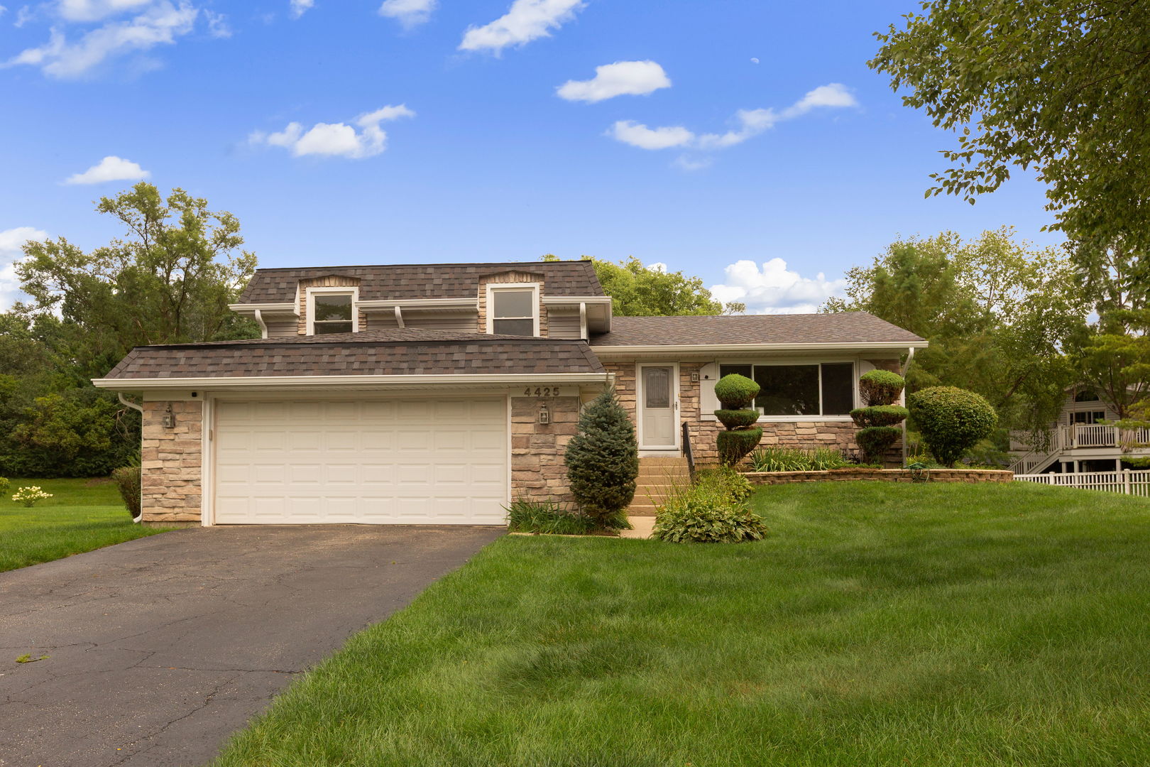 4425 Thornbark Court