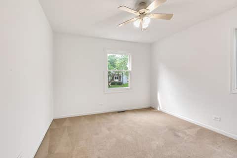 Tiny photo for 4425 Thornbark Court, Hoffman Estates, IL 60192 (MLS # 12735628)