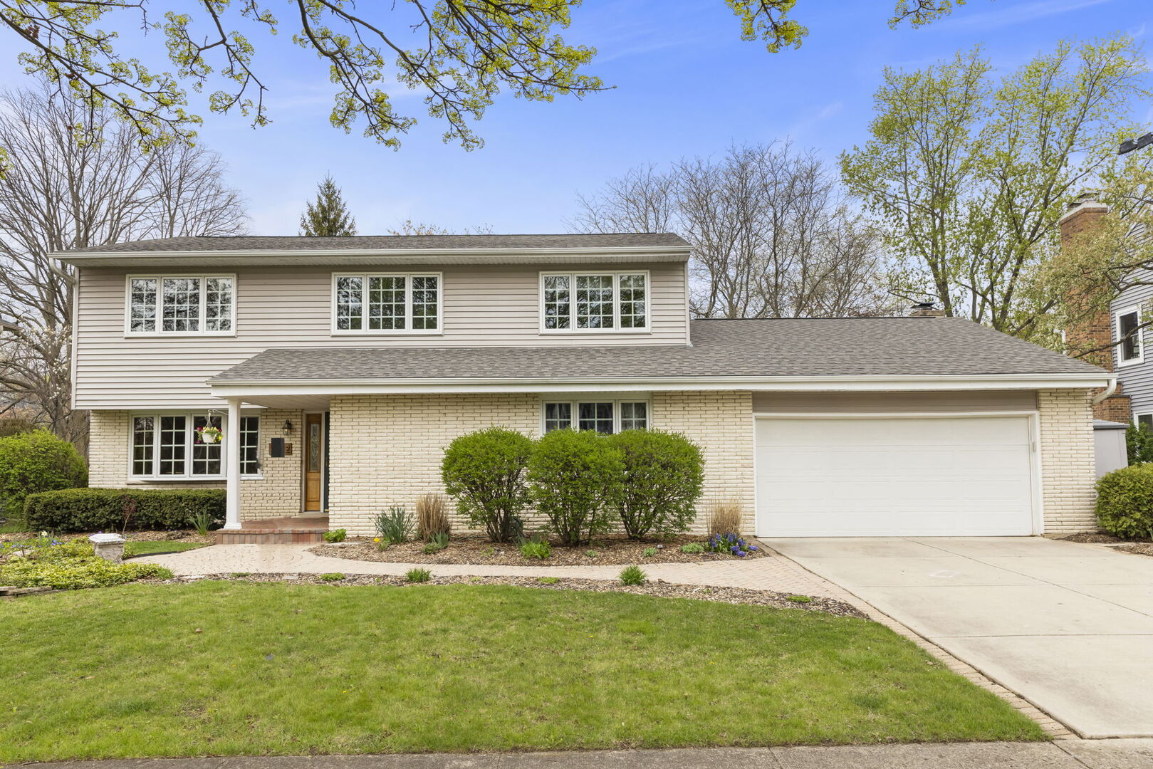 1932 Buckingham Drive