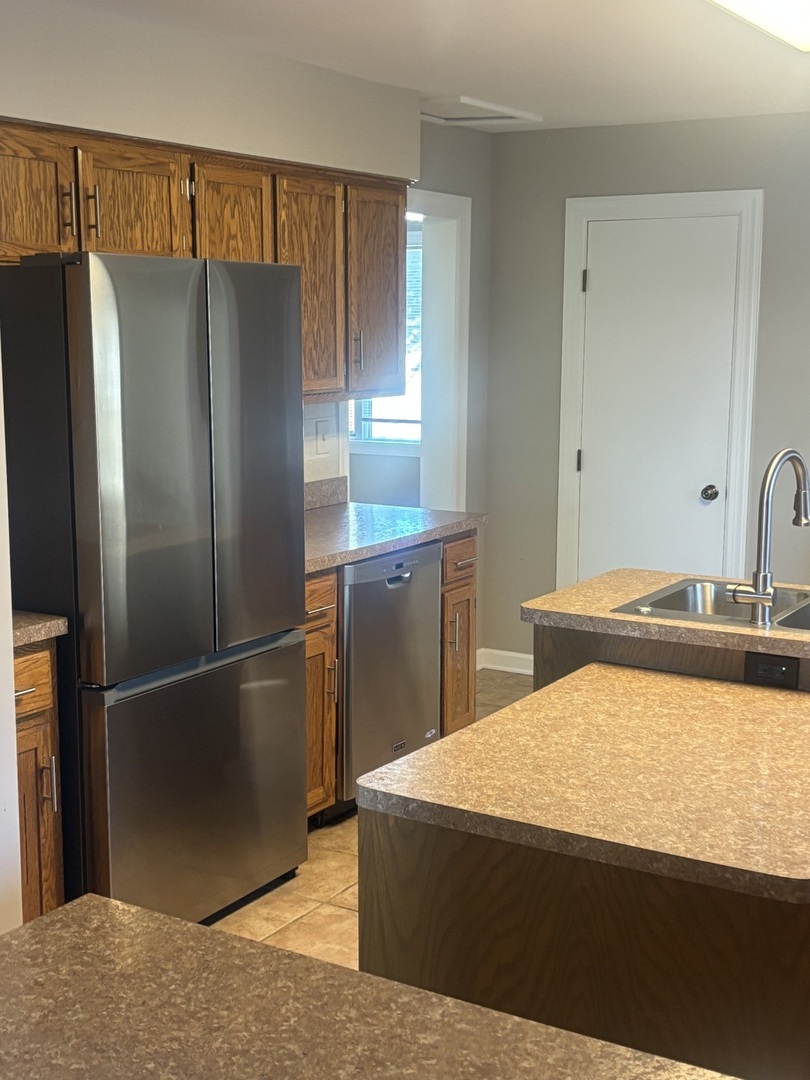 21 Lakeview Place 2