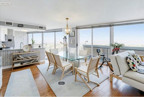 Tiny photo for 1720 Maple Avenue #2420, Evanston, IL 60201 (MLS # 12621467)