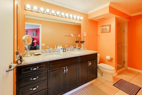 Tiny photo for 1720 Maple Avenue #2420, Evanston, IL 60201 (MLS # 12621467)