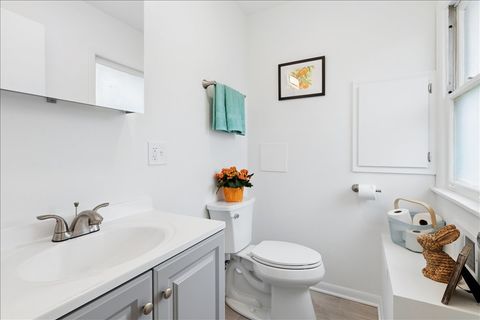 Tiny photo for 504 N Russel Street, Mount Prospect, IL 60056 (MLS # 12575013)