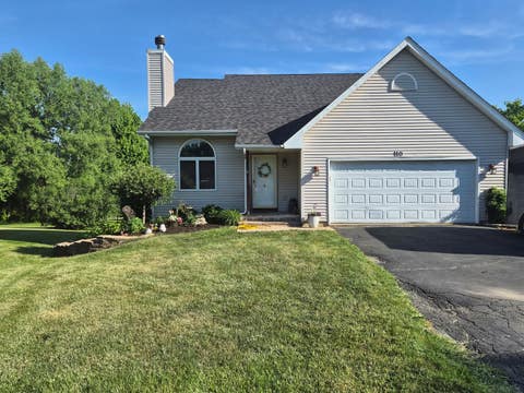 Property photo of 110 Falcon Way, Poplar Grove, IL 61065