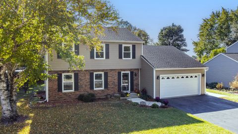 Photo of 1533 Banbury Avenue, St. Charles, IL 60174 (MLS # 12504037) Photo of 1533 Banbury Avenue, St. Charles, IL 60174 (MLS # 12504037)