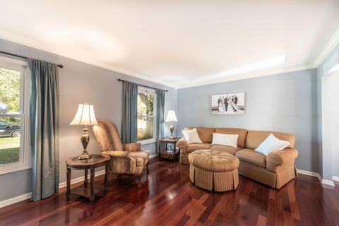 Tiny photo for 1533 Banbury Avenue, St. Charles, IL 60174 (MLS # 12504037)