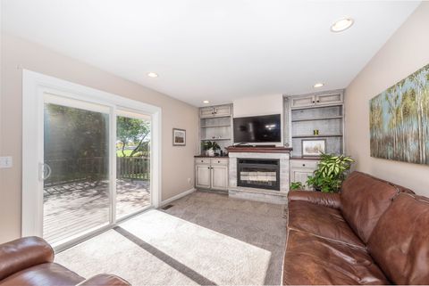 Tiny photo for 1533 Banbury Avenue, St. Charles, IL 60174 (MLS # 12504037)