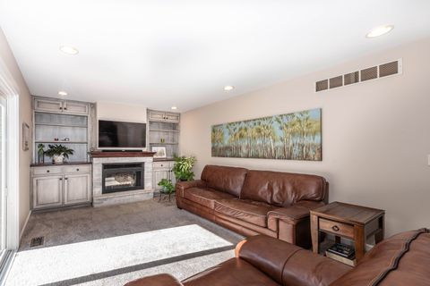 Tiny photo for 1533 Banbury Avenue, St. Charles, IL 60174 (MLS # 12504037)