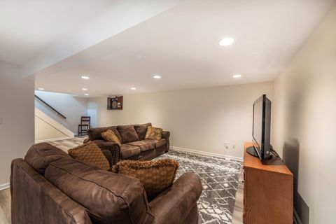 Tiny photo for 1533 Banbury Avenue, St. Charles, IL 60174 (MLS # 12504037)