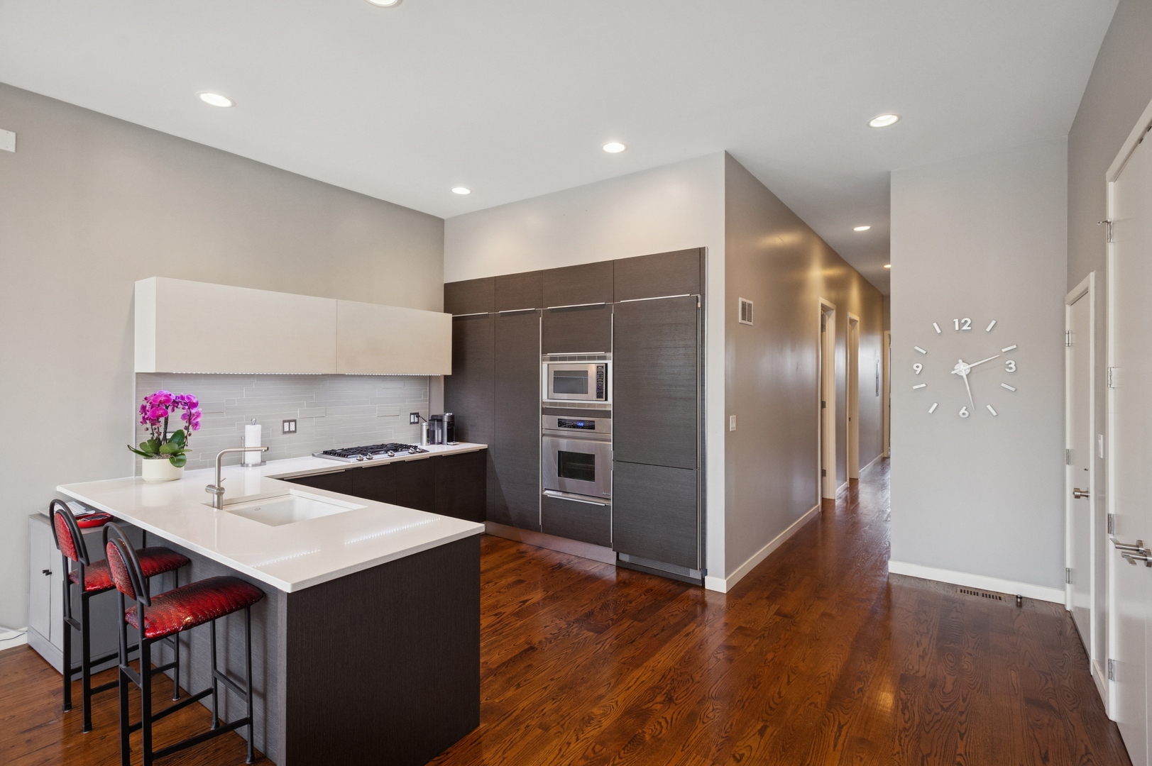 2207 W Chicago Avenue 3E