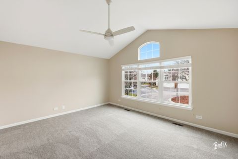 Tiny photo for 728 Old Checker Road, Buffalo Grove, IL 60089 (MLS # 12522155)