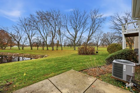Tiny photo for 728 Old Checker Road, Buffalo Grove, IL 60089 (MLS # 12522155)