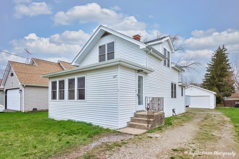 127 Kent Avenue Wauconda IL 60084