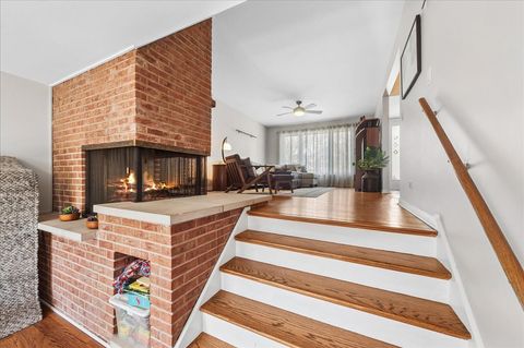 Tiny photo for 2711 E Bel Aire Drive, Arlington Heights, IL 60004 (MLS # 12617063)