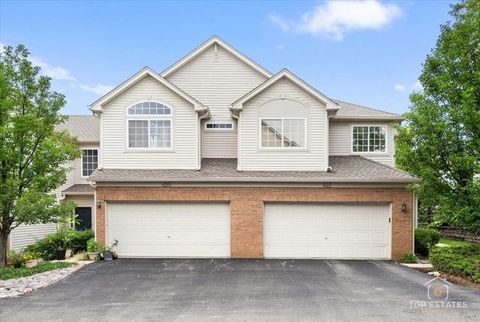 Tiny photo for 452 Jamestown Court, Aurora, IL 60502 (MLS # 12482554)
