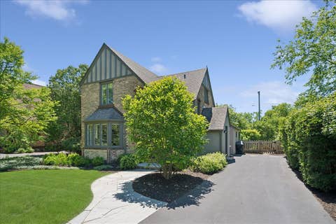 Tiny photo for 154 Glenwood Avenue, Winnetka, IL 60093 (MLS # 12697250)
