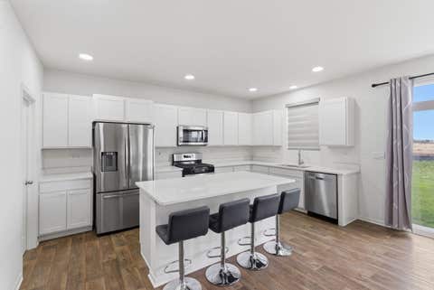 Tiny photo for 370 Hemlock Lane, Oswego, IL 60543 (MLS # 12637593)