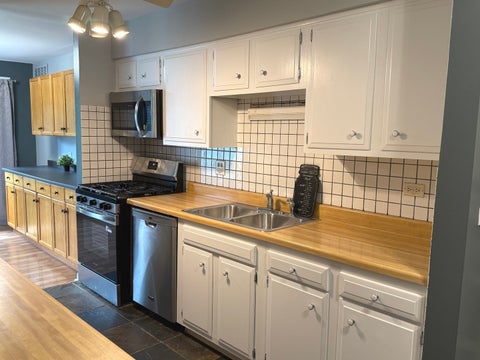 Tiny photo for 6818 ROBERTS Drive #7, Woodridge, IL 60517 (MLS # 12770246)