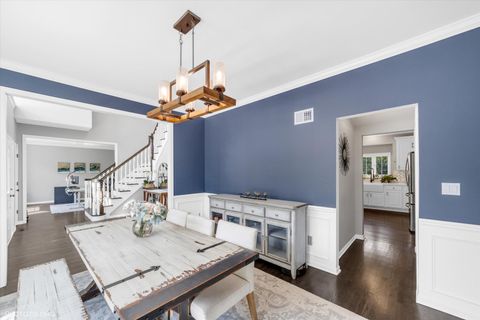 Tiny photo for 477 Mallard Court, Bloomingdale, IL 60108 (MLS # 12457277)