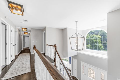 Tiny photo for 477 Mallard Court, Bloomingdale, IL 60108 (MLS # 12457277)
