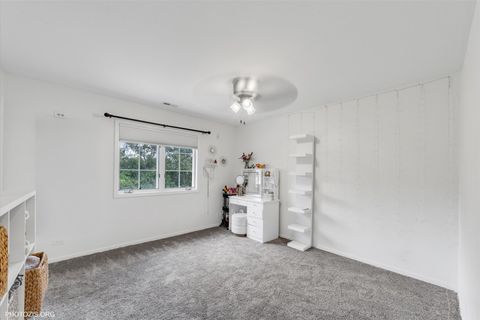 Tiny photo for 477 Mallard Court, Bloomingdale, IL 60108 (MLS # 12457277)