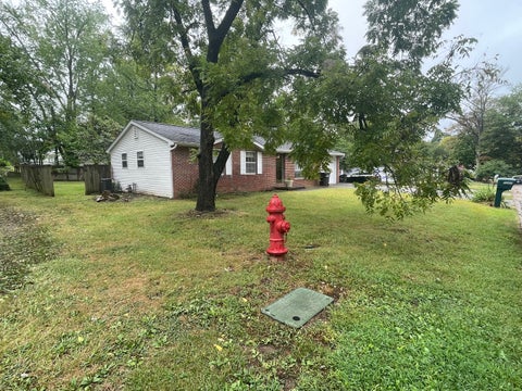 Tiny photo for 1007 W Laurel Street, Carbondale, IL 62902 (MLS # 12755185)