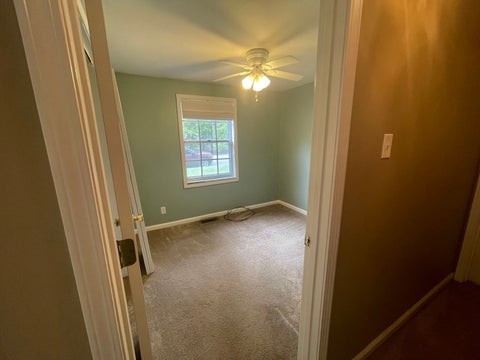 Tiny photo for 1007 W Laurel Street, Carbondale, IL 62902 (MLS # 12755185)