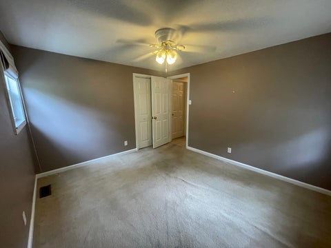 Tiny photo for 1007 W Laurel Street, Carbondale, IL 62902 (MLS # 12755185)