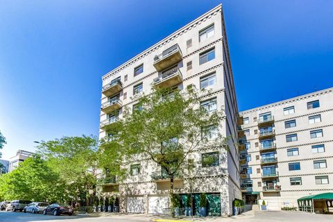 680 N GREEN Street 702 Chicago IL 60642