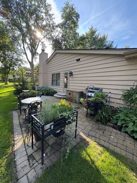 Tiny photo for 345 Cottonwood Lane, Naperville, IL 60540 (MLS # 12448184)