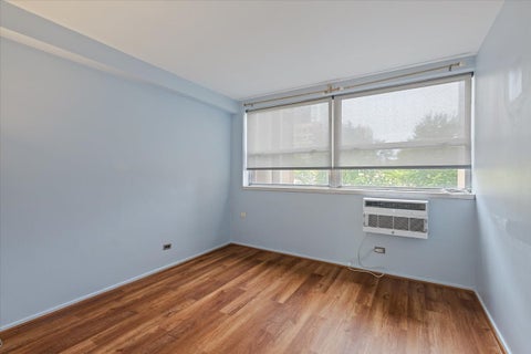Tiny photo for 5530 S South Shore Drive #3B, Chicago, IL 60637 (MLS # 12713257)