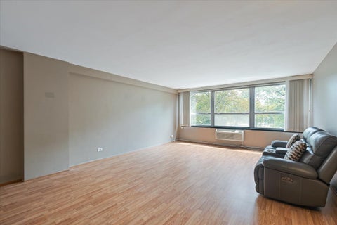 Tiny photo for 5530 S South Shore Drive #3B, Chicago, IL 60637 (MLS # 12713257)