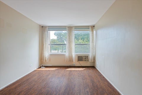 Tiny photo for 5530 S South Shore Drive #3B, Chicago, IL 60637 (MLS # 12713257)