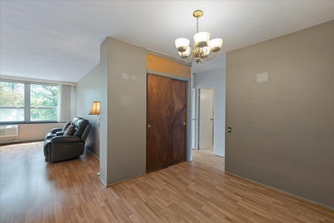 Tiny photo for 5530 S South Shore Drive #3B, Chicago, IL 60637 (MLS # 12713257)