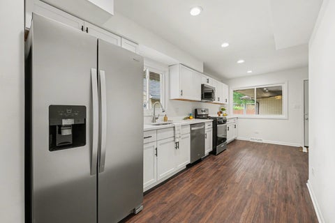 Tiny photo for 18289 Burnham Avenue, Lansing, IL 60438 (MLS # 12644198)