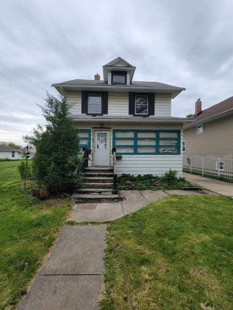 Photo of 227 W 16th Place, Chicago Heights, IL 60411 (MLS # 12641577)