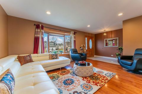 Tiny photo for 1031 W Shedron Way, Lombard, IL 60148 (MLS # 12544526)